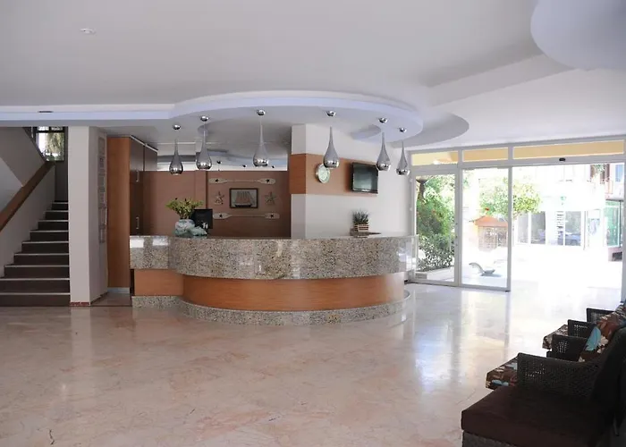 Gunes House Hotell 2*