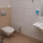Hotel Gunes House 2*