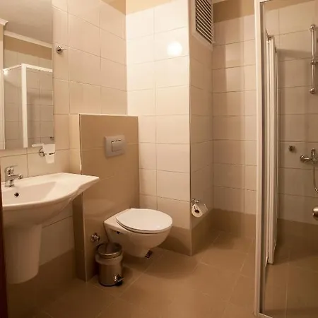 Hotel Gunes House